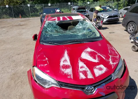 2016 Toyota Corolla Le Plus z USA, uszkodzony, nr VIN 2T1BURHE9GC546250